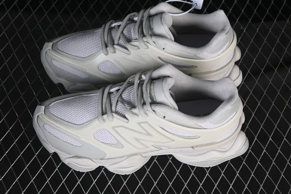 New Balance 9060 WHITE/BEIGE 2