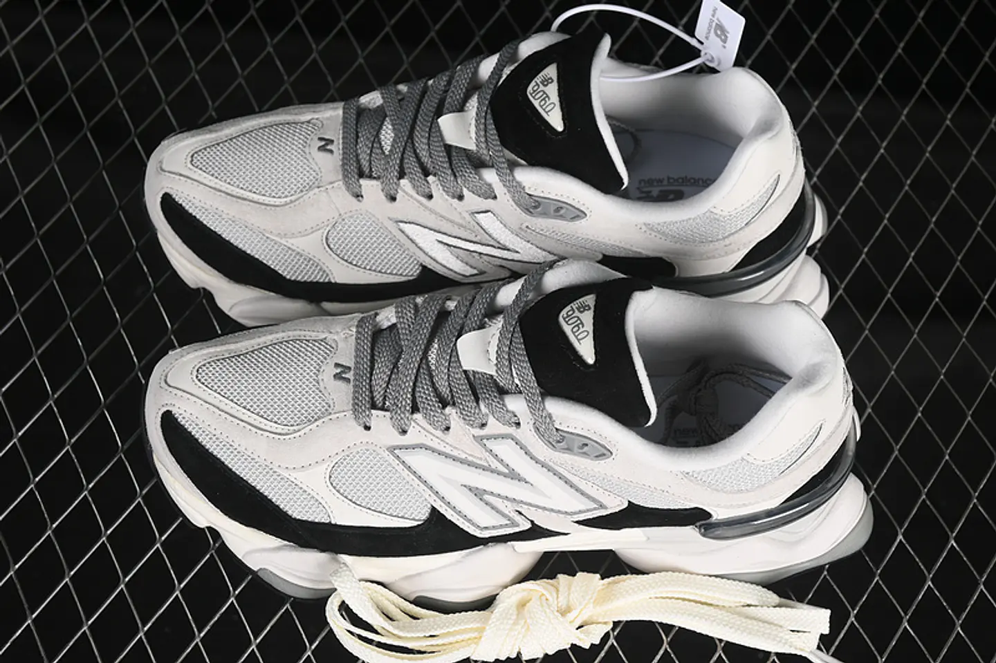  NEW BALANCE JOE FRESHGOODS X NB9060 REFLECTION 2