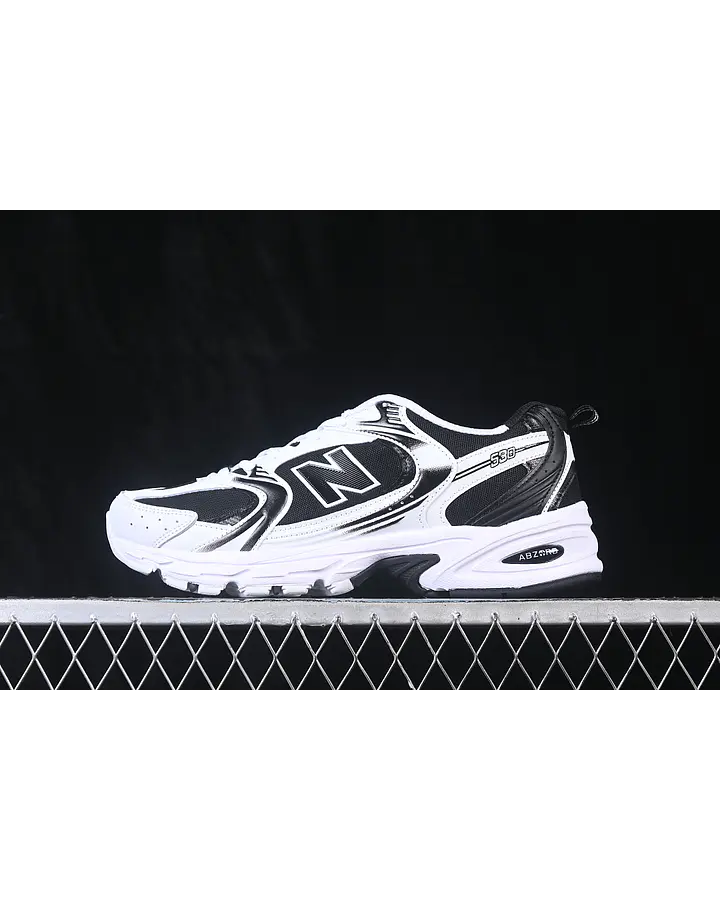 NEW BALANCE 530 RETRO BLACK/WHITE