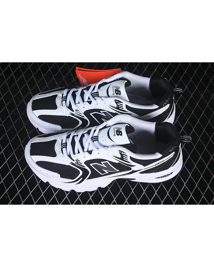 NEW BALANCE 530 RETRO BLACK/WHITE - vista alternativa