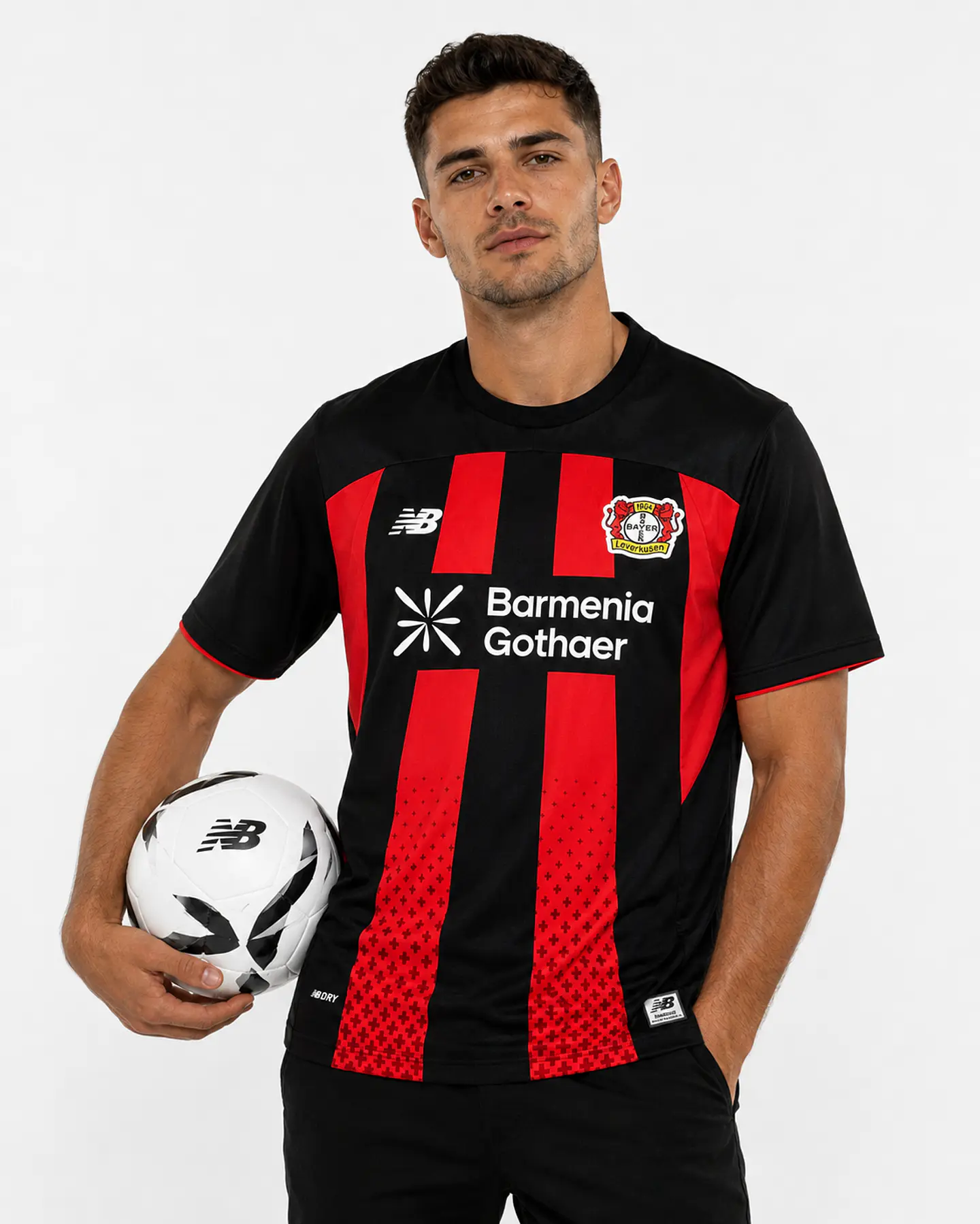 CAMISOLA BAYER LEVERKUSEN PRINCIPAL EQUIPAMENTO 2026/27 1