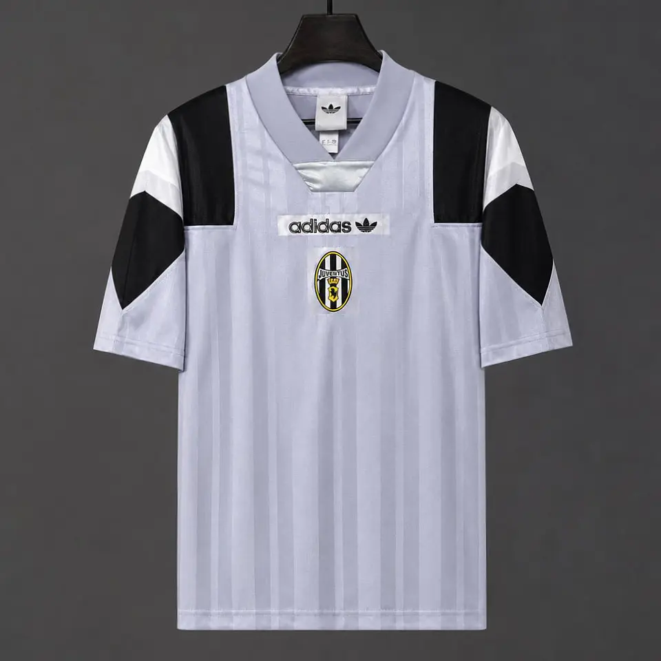 Camisola Juventus EQT - 26/27 2