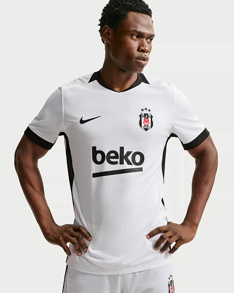 Camisola Besiktas Principal 26/27