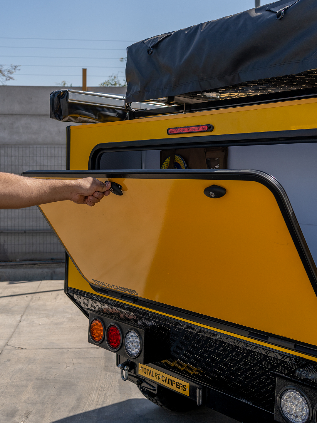 puerta carga grande 1400x700x30 4