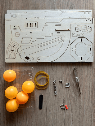 Lanza pelotas de pingpong armable. 