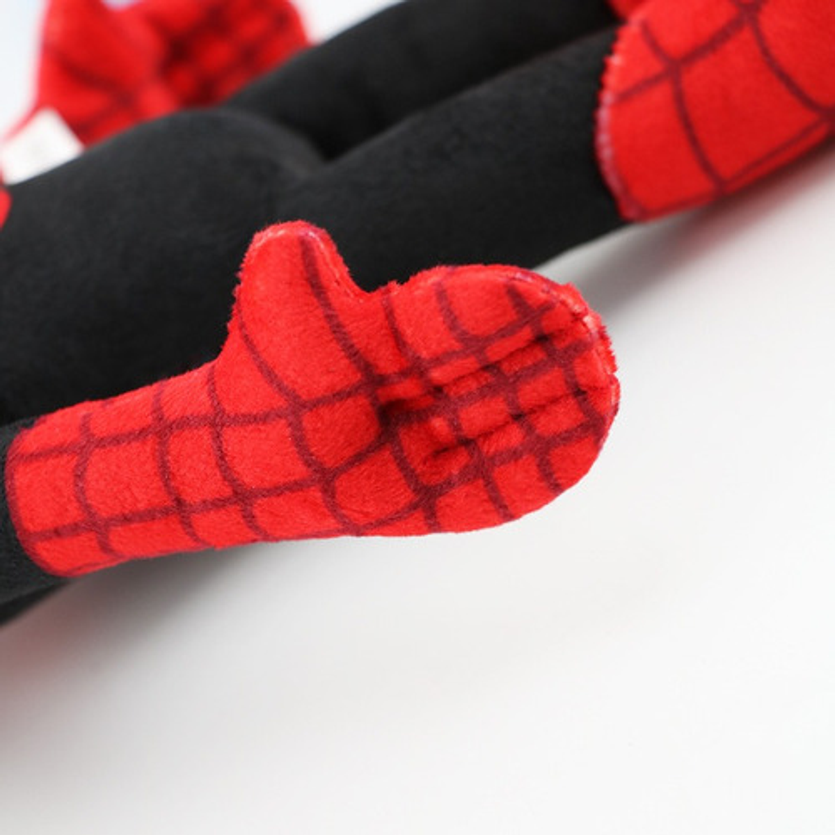 Ripley - PELUCHE SPIDERMAN MILES- 30 CM