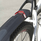 TAPABARROS TRASERO CON LUZ TRASERA INTEGRADA 4