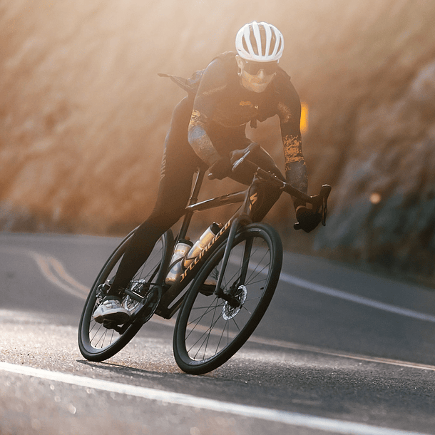 BOTELLA HYDRAPAK SURGE ANTIDERRAME 700ML ASCENT BLACK 4