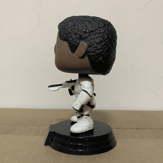 Funko Pop! FINN 76 (SIN CAJA)