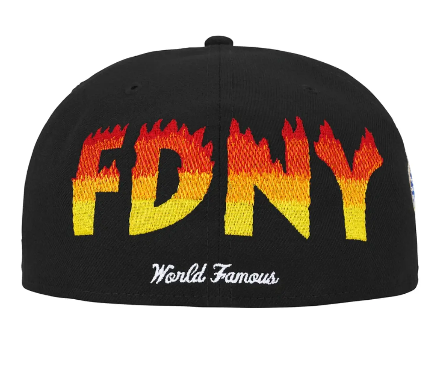 Gorra Supreme x FDNY Box Logo New Era en color azul marino 2