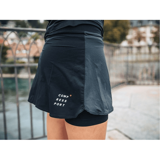 Performance Skirt Negra para Mujer - Compressport