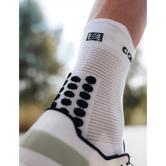 Pro Racing Socks v4.0 Run High -  White/BlackCore Red