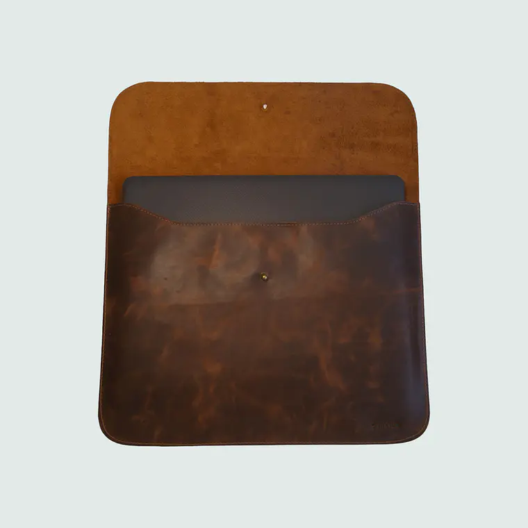 Funda Notebook de Cuero 3