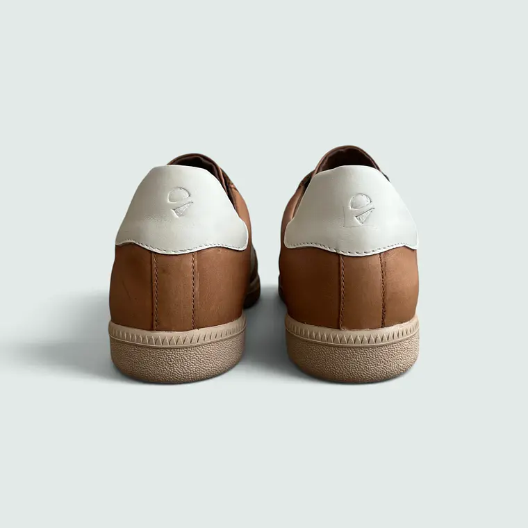 Zapatilla De Cuero Mujer Valley 10