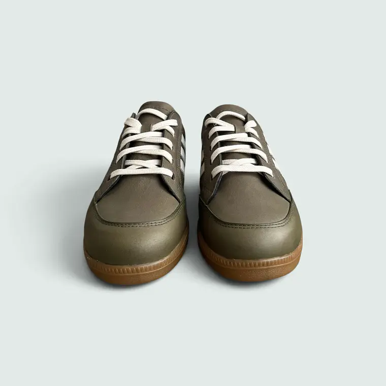 Zapatilla De Cuero Mujer Valley 13