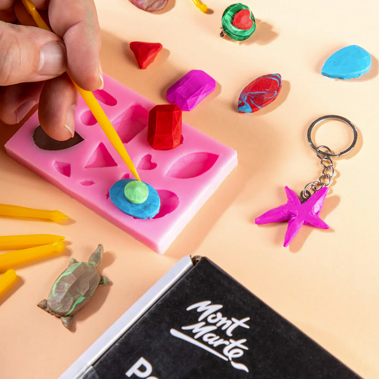 Set de Arcillas de Colores y Herramientas 75 Pcs Mont Marte 2