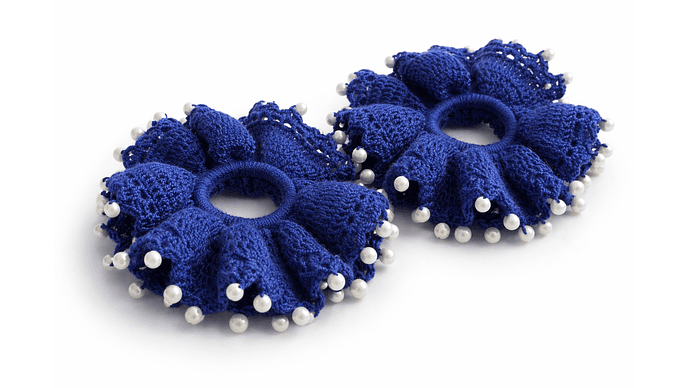 Cole para el Cabello Tejido Azul con Perlas – Elegancia Artesanal 1