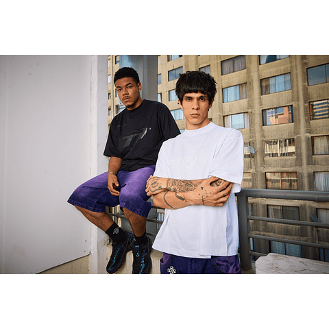 POLERA BOXY FIT "YOUNG MONEY"  PUFF TRIPLE WHITE