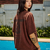 POLERA BOXY FIT "AMALFI" BROWN STONE 