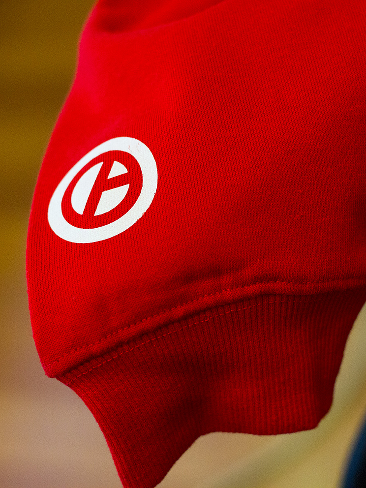 Hoodie Trendout R26 Action 5