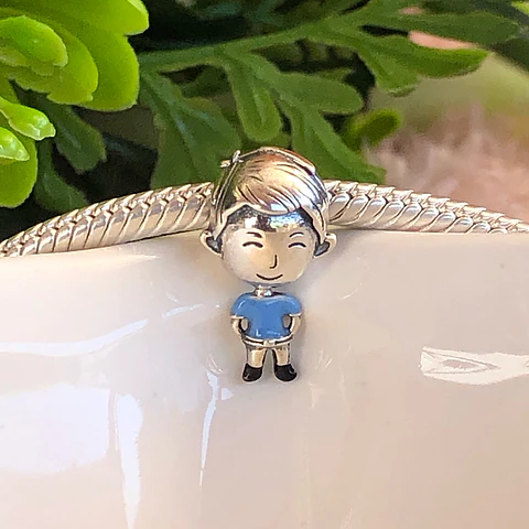 Charm Niño Feliz Plata 925