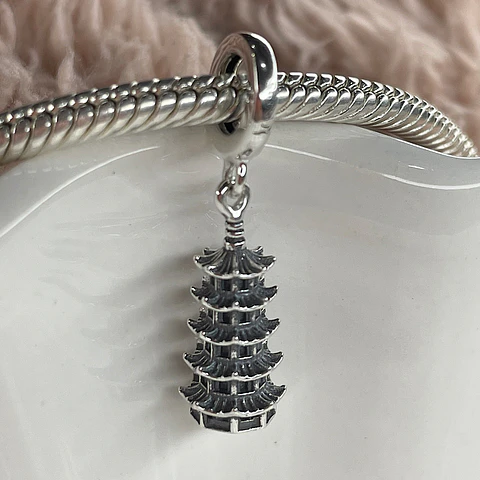 Charm Pagoda Plata 925