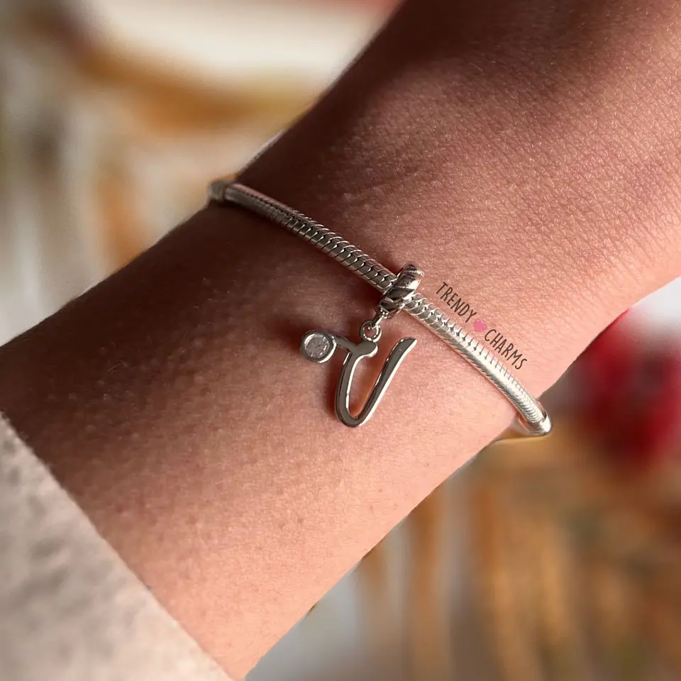 Charm Letra V Plata 925 1