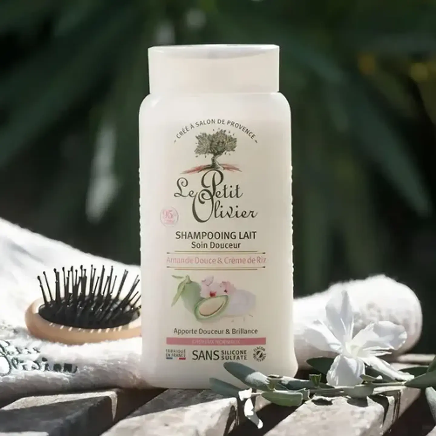 Shampoo Cuidado Cabello Normal Le Petit Olivier 250ml 2