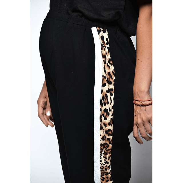 Pantalón suelto largo diseño línea leopardo