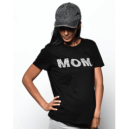 Polera maternal negra estampado MOM