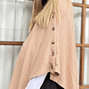 Poncho beige botones