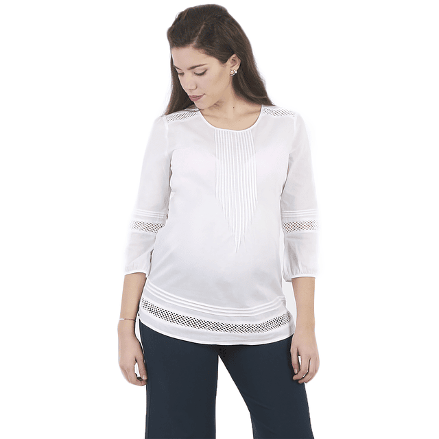 Blusa manga larga blanca con pliegues y detalles encaje