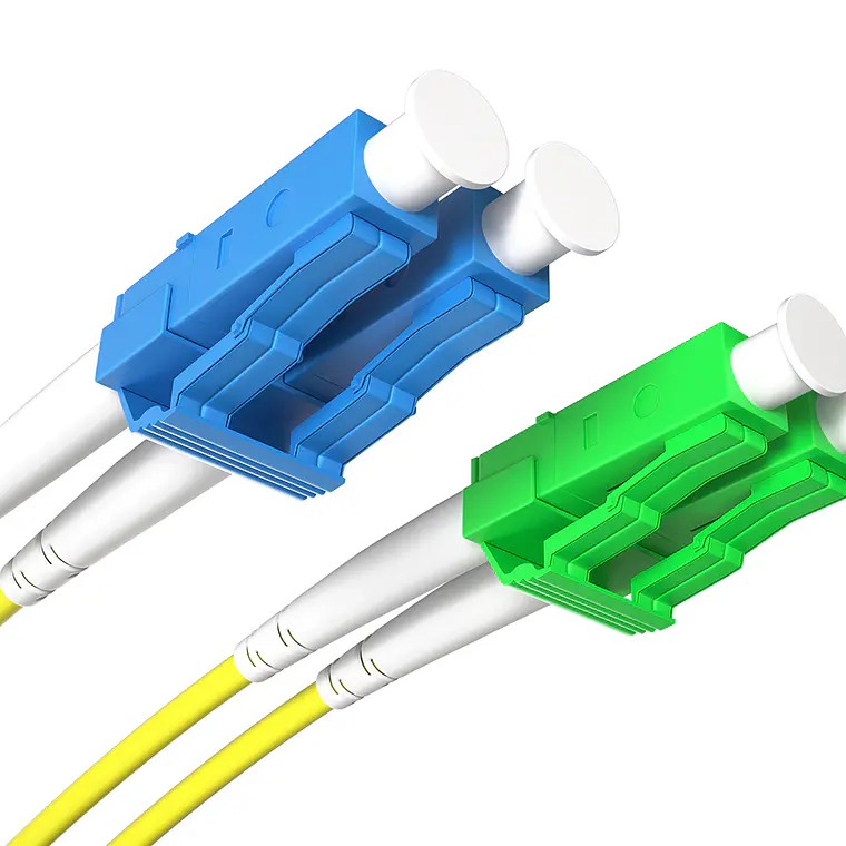 Cabo de Fibra Óptica de SC UPC/SC APC, Duplex, (3 Metros) 2