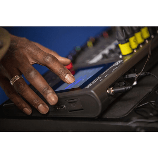 Zoom R20 Grabadora Multipistas con Pantalla Táctil - Image 9