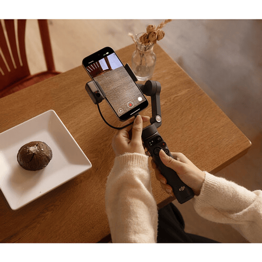 DJI Osmo Mobile 7P Smartphone Gimbal / 1000009061 - Image 7