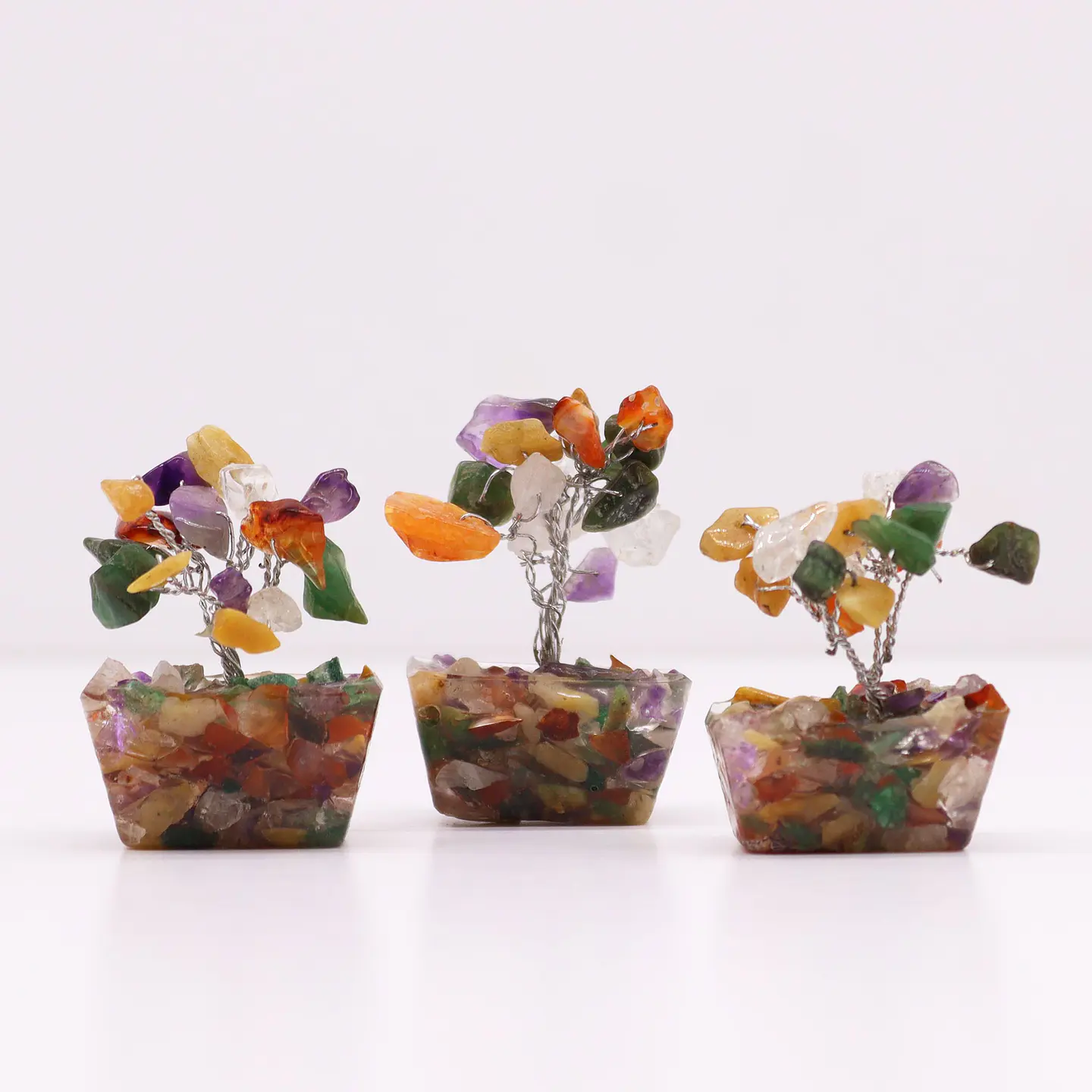 Mini Árvore de Pedras Preciosas em Base de Orgonite - Multi Pedras (15 Pedras) 3