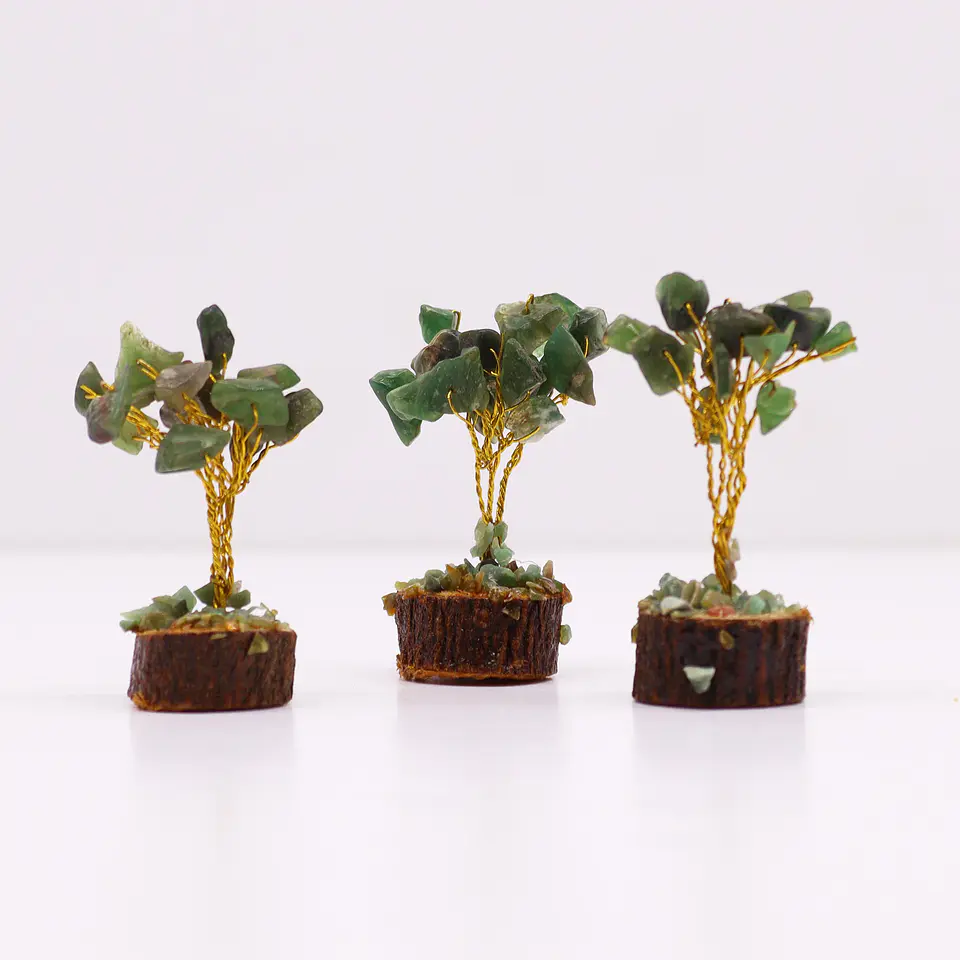 Mini Árvore de Pedras Preciosas em Base de Madeira - Aventurina Verde (15 Pedras) 3