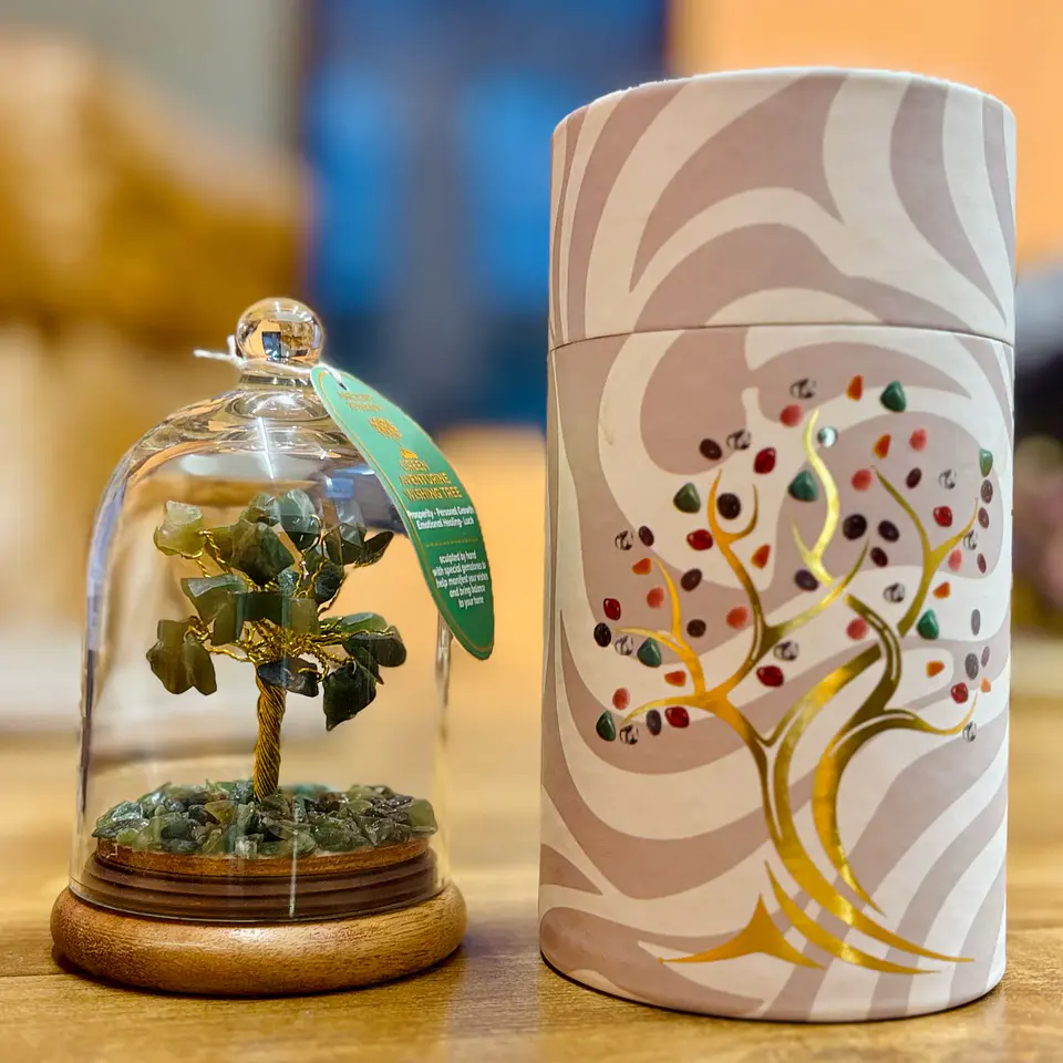 Árvore Decorativa em Domo de Vidro com Aventurina Verde – 30 Pedras 1