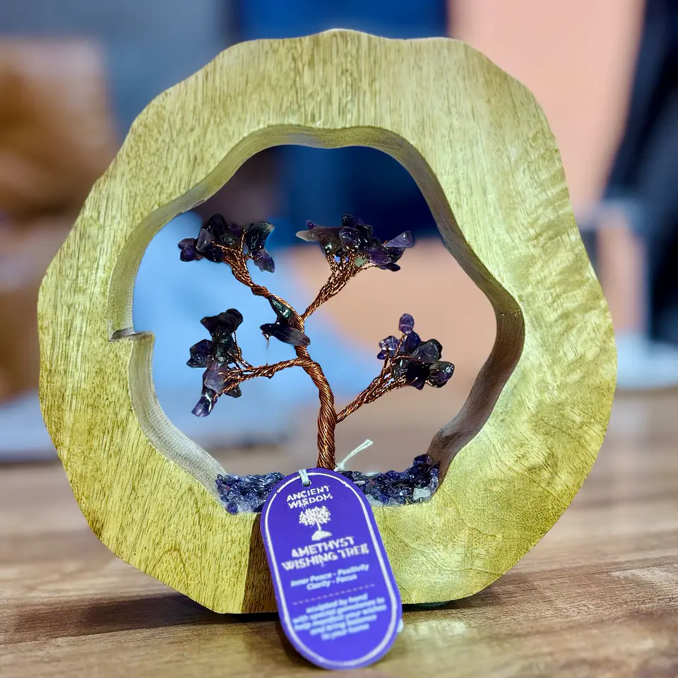 Árvore Decorativa com Ametista Natural em Estrutura Circular de Madeira de Mangueira – 60 Pedras 1