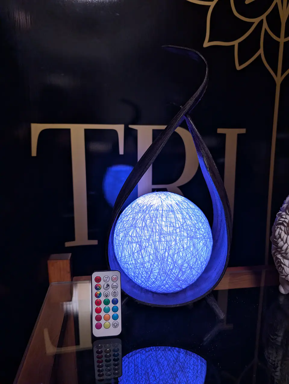 Candeeiro Folha de Coco Natural e Madeira Albasia - Black (Lâmpada LED RGB com Comando) 7