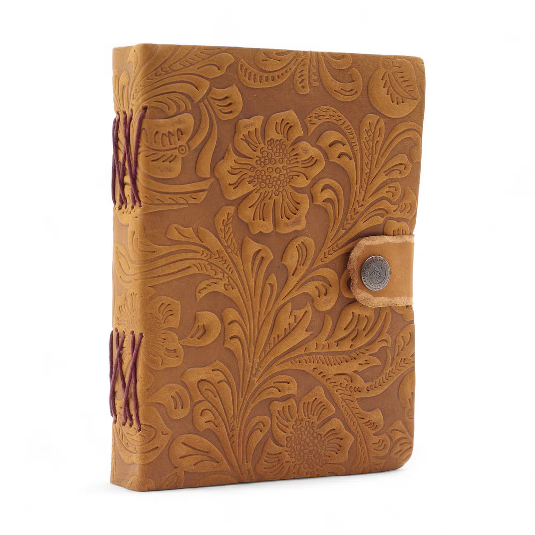 Caderno de Couro Relevo – Estampa Floral Bege 1