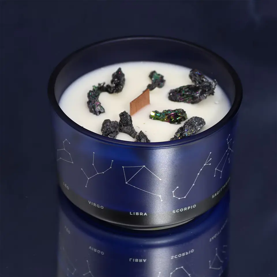 Vela Artesanal Aquário com Pulseira de Pedras Naturais – Edição Azul Meia-Noite 3