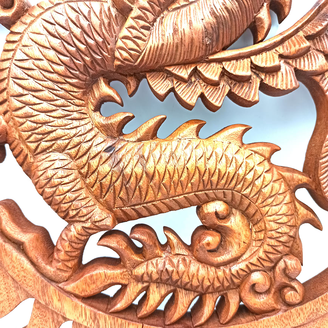Painel Artesanal em Madeira Suar - Dragão Oriental de 40 cm 2