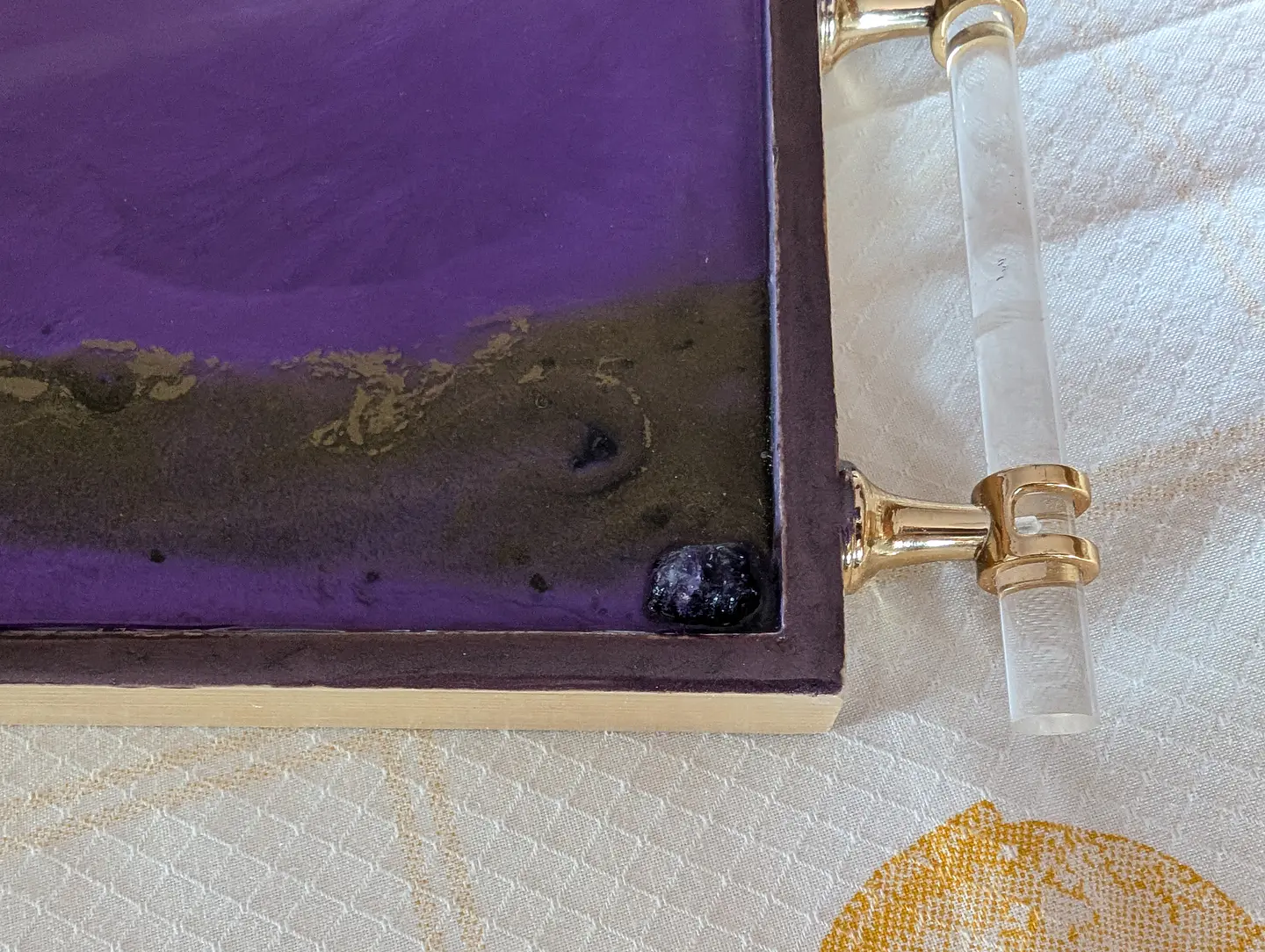 Tabuleiro Artesanal em Bambu com Resina Epóxi Roxa e Ametista Natural 4