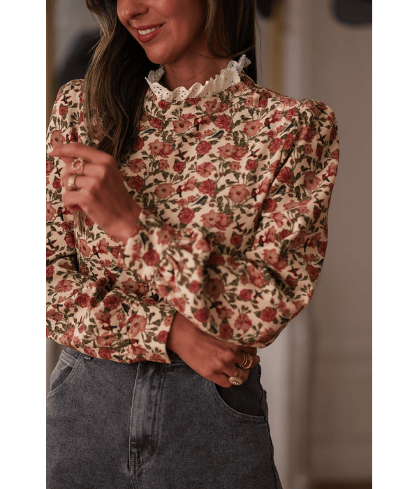 BLUSA ESTAMPADA BORDADO 