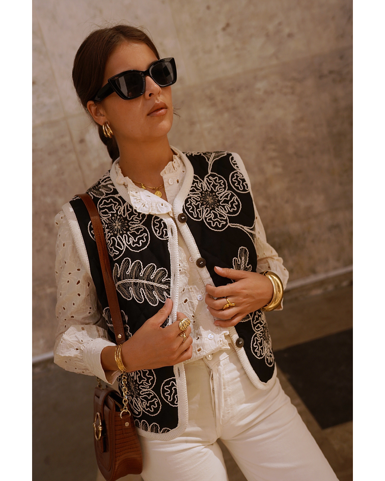 COLETE ALGODÃO BORDADO