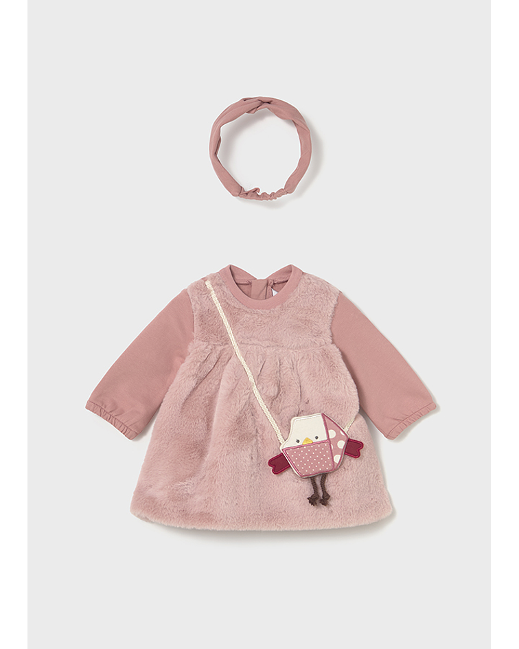 Vestido combinado pelo