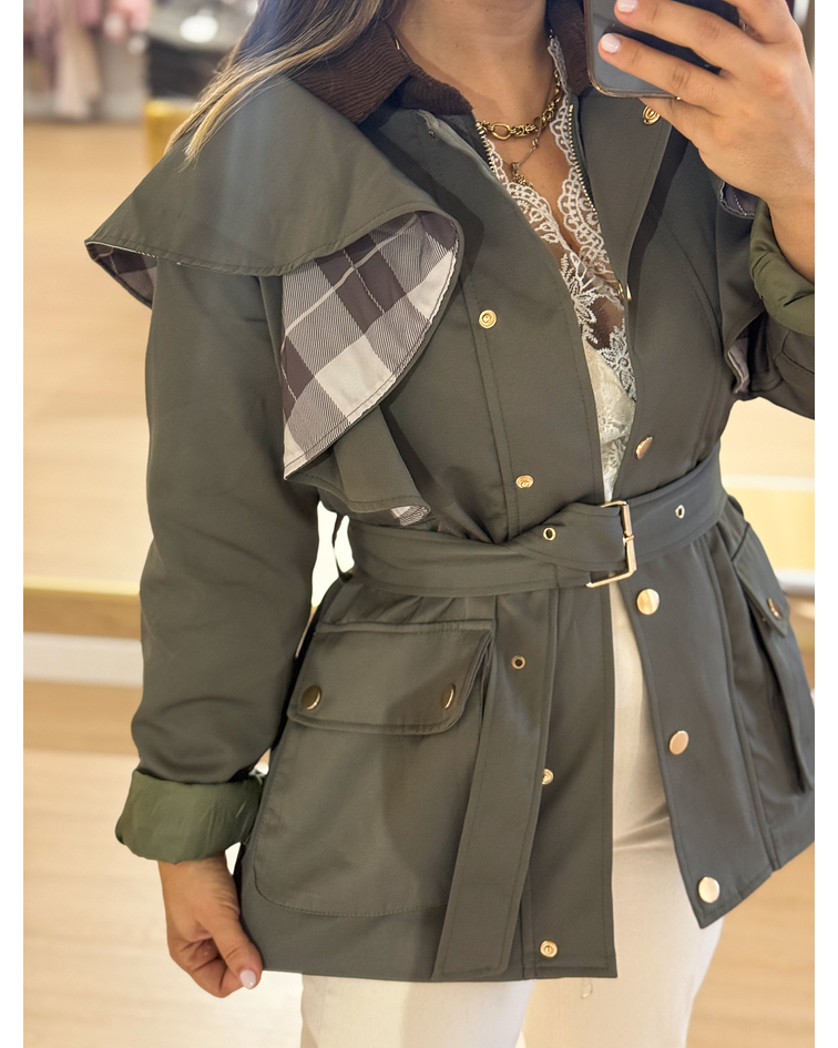 CASACO VERDE COM FOLHO