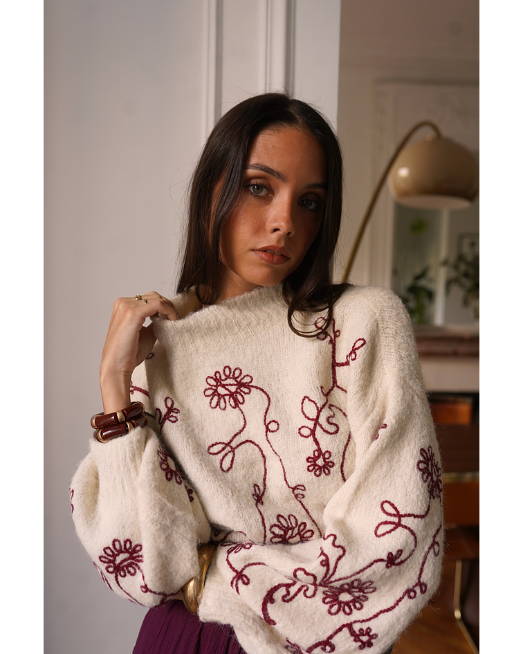 CAMISOLA MALHA COM BORDADO