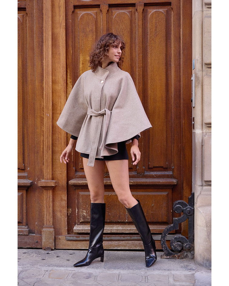 CAPA COM CINTO CAMEL